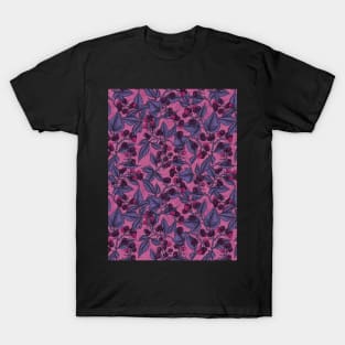 Blackberries on peony pink T-Shirt